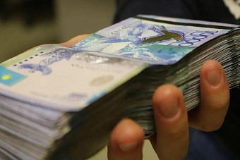 жители казахстана должны банкам почти 26 триллионов тенге: названы города, где больше всего живет должников