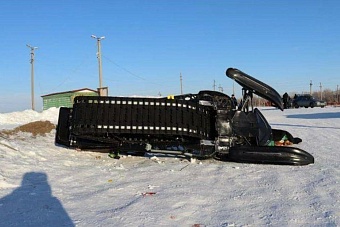 в казахстане подросток, управляя снегоходом, сбил насмерть женщину, травмировал мужчину и 5 несовершеннолетних детей