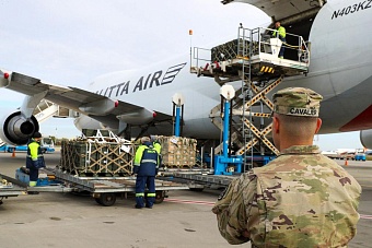 Иезуиты и Кафка: как Запад обосновывает легитимность военной помощи Украине