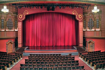 в театре моссовета пройдет показ казахской саунд-драмы «мамлюк. султан бейбарыс»