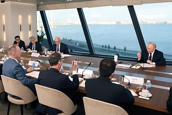 Путин и мир: расшифровываем ответы российского президента западным журналистам на ПМЭФ - 2024