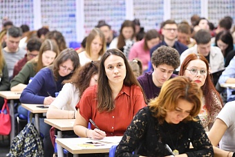 найти пути решения проблем: директора русскоязычных школ соберутся на форум в кыргызстане