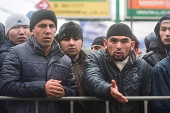 Кто и зачем пугает жителей Центральной Азии «жесткими» миграционными реформами российских властей