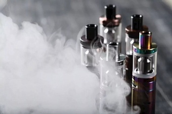 кабмин кыргызстана предлагает временно запретить ввоз электронных сигарет  