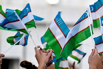 сенаторы узбекистана одобрили изменения в закон о флаге страны