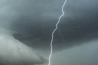 гроза и шквальный ветер: погода в казахстане в воскресенье, 14 апреля