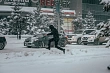 в трех областях казахстана перекрыли дороги: синоптики обещают метель и сильный ветер