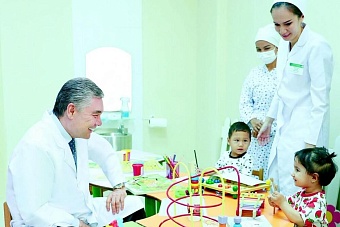 В Туркменистане 140 детям провели сложные операции благодаря Фонду имени Гурбангулы Бердымухамедова