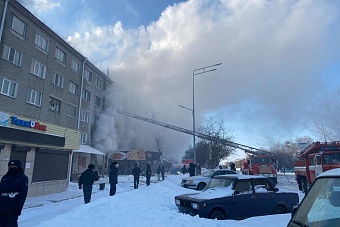более 100 человек эвакуировали из горящего общежития в петропавловске