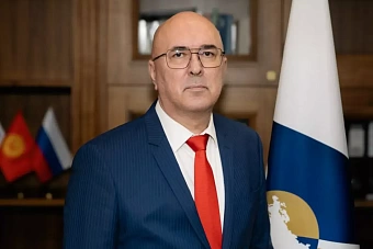 экономика еаэс растет быстрее мировой второй год подряд, но впереди замедление