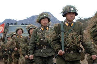 Призраки Чучхе: западным СМИ мерещится 100 тысячная северокорейская армия на границе с НАТО