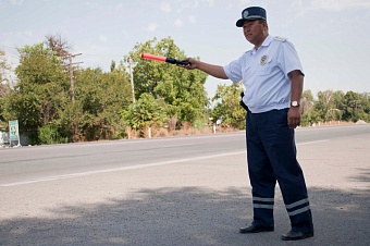 в кыргызстане с 1 сентября вводят экспресс-проверку знания пдд прямо на дороге