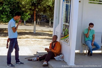 жители туркменистана все чаще просят милостыню из-за сокращения продаж продуктов по госценам