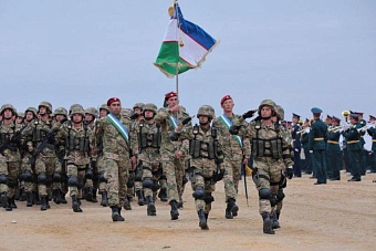 день победы 2024: по улицам ташкента маршем прошли военные