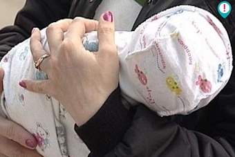 жительница казахстана пыталась продать новорожденного ребенка