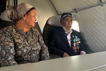 Первый в жизни полет в 115 лет: в Узбекистане исполнили мечту старейшего жителя страны