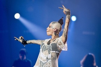 «исходит желчью от зависти»: наргиз пытается сорвать концерты российских исполнителей в узбекистане