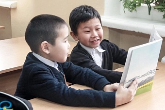 «Алтын Казык» в роли «золотой удавки» Запада для кыргызских детей