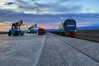 на границе казахстана с китаем установили новый рекорд передачи поездов