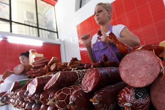 рекордные поставки колбасы из кыргызстана: почти все скупили страны еаэс