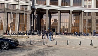 нефтяники жанаозена провели ночь возле центрального офиса ао «казмунайгаз» (кмг)