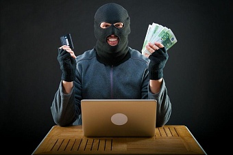 в казахстане задержали мошенника, представлявшегося девушкой в соцсетях