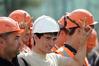 Власти Таджикистана передали России предложение по организации в республике обучения для желающих выехать на заработки в страну