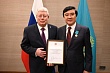 президент россии наградил директора театра в казахстане медалью пушкина