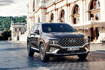 автомобили hyundai santa fe из казахстана начали продавать в автосалонах россии