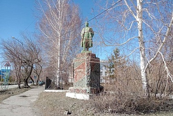 В казахстанском Риддере чиновникам мешает памятник Сергею Кирову