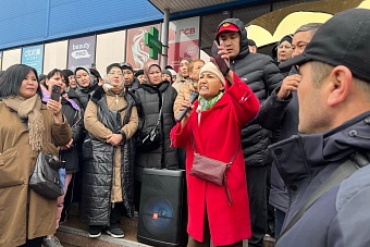 в кыргызстане начались беспорядки на крупнейших рынках страны, что известно к этому часу