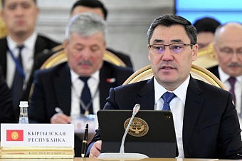 президент кыргызстана призвал разрешить мигрантам в еаэс заполнять документы удаленно