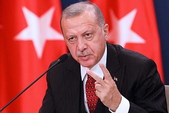 Эрдоган видит себя султаном «Великого Турана» и поэтому не дает покоя соседям?