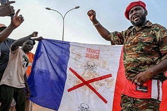 Как Нигер французов выгонял: «съели последний корм у собак»