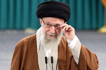 Иран вспоминает погибшего Аятоллу Хаменеи: хроника войны на Ближнем Востоке (11 апреля 2026)