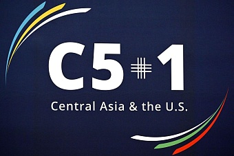 Зеркала, «новые бусы» и обещания: что ждет лидеров стран Центральной Азии на очередном приеме у Трампа