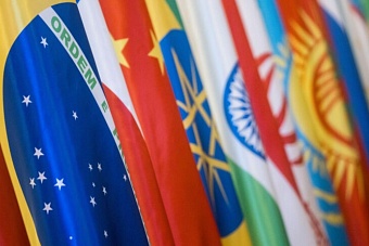 Новый банк развития БРИКС будет финансировать проекты в нацвалютах