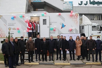 Россия передала Таджикистану новые мобильные медицинские комплексы 