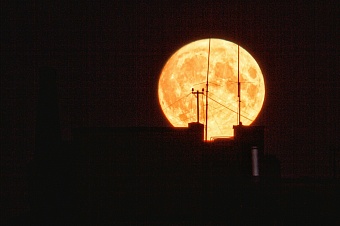 суперлуние 7 октября 2025 года: казахстанцы смогут насладиться ярким зрелищем