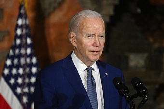 байден осудил трампа: «уничтожает конституцию»