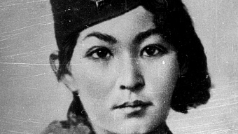 в честь советского снайпера молдагуловой в казахстане построят центр патриотизма