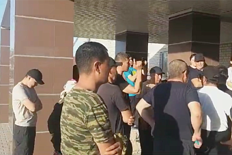 пострадавшие от наводнения в казахстане требуют выдать им деньги на строительство домов