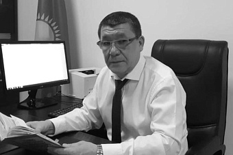 в казахстане на рабочем месте умер судья