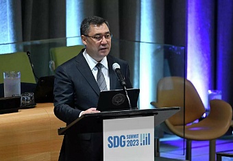 садыр жапаров: «нпо, работающие в нашей стране в течение 30 лет, никому не отчитывались.теперь они начнут работать открыто»