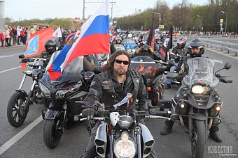 российские  «ночные волки»  посвящают мотопробег уроженке кыргызстана токтогон алтыбасаровой