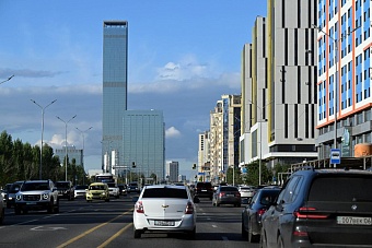 ветер и дождь с грозой в казахстане: погода в среду, 2 октября 2024