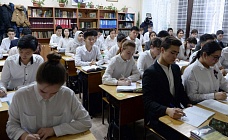 12 лет за партой: как некомпетентные чиновники могут разрушить образование в Кыргызстане