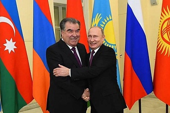 «Россия с вами»: почему в Таджикистане популярен русский язык и цифровой маркетинг от Яндекса и Сбербанка