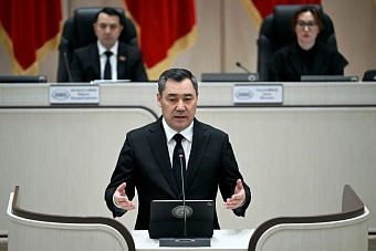 Железная рука Садыра: президент Кыргызстана объявил войну коррупции, кланам и бумажной волоките