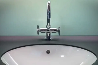 крупная коммунальная авария в казахстане: жители уральска остались без воды